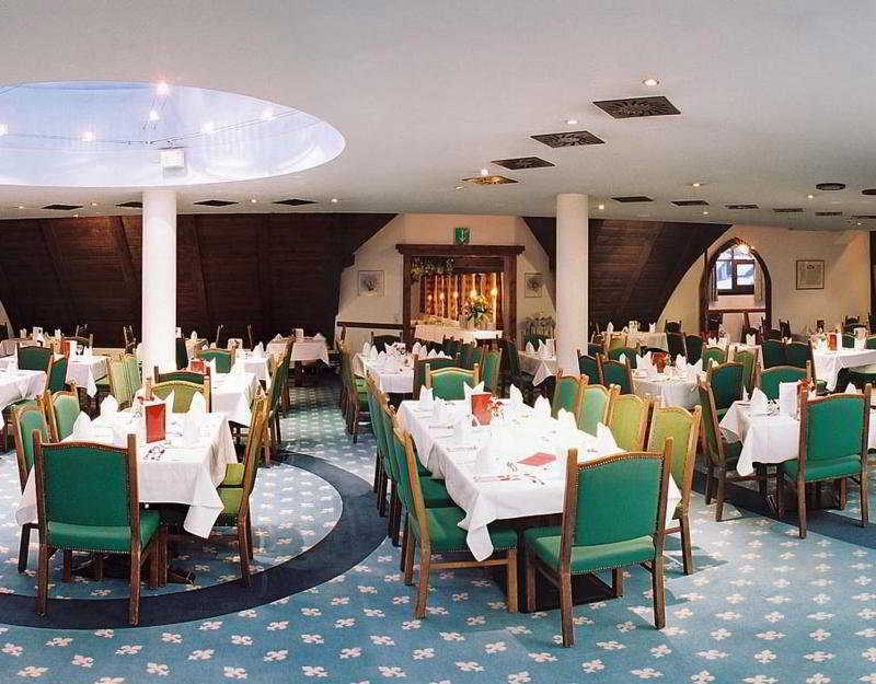 Family Hotel Schloss Rosenegg Fieberbrunn Exterior foto