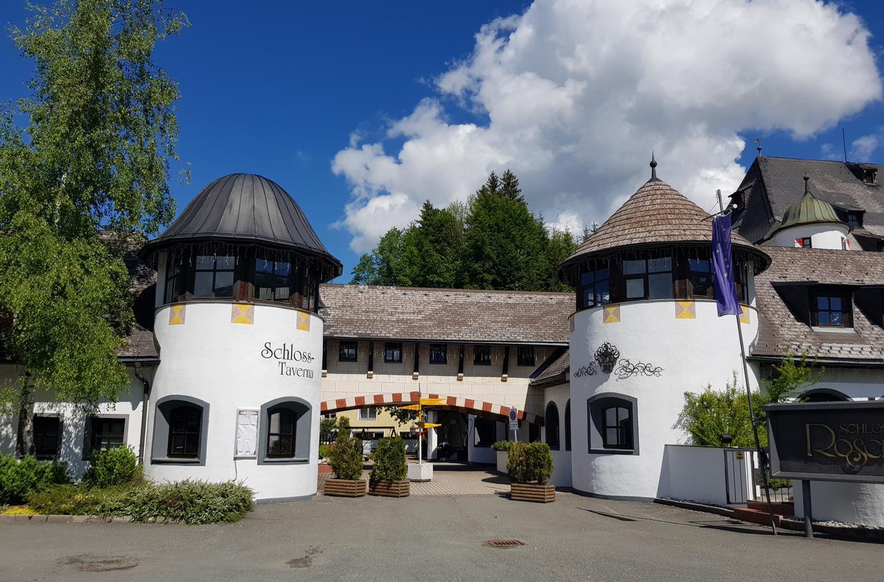 Family Hotel Schloss Rosenegg Fieberbrunn Exterior foto