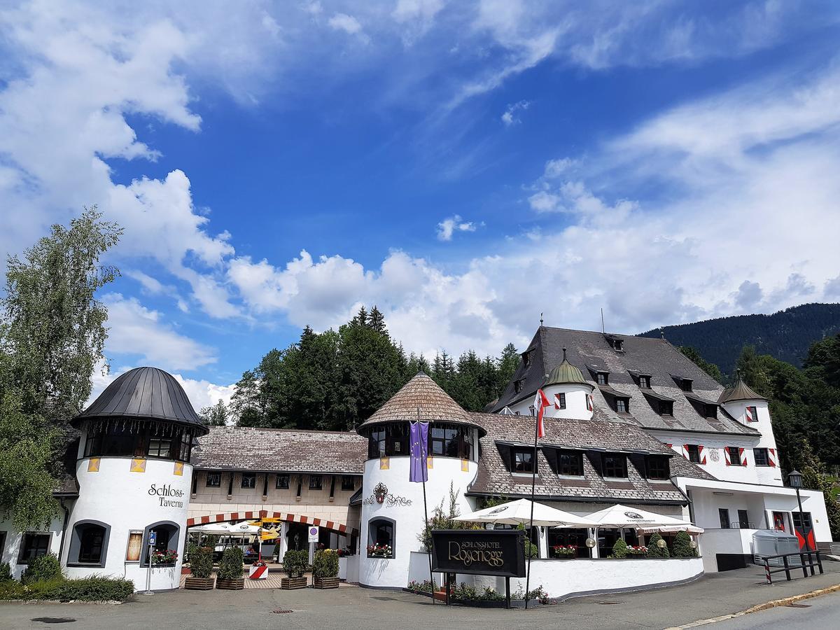 Family Hotel Schloss Rosenegg Fieberbrunn Exterior foto