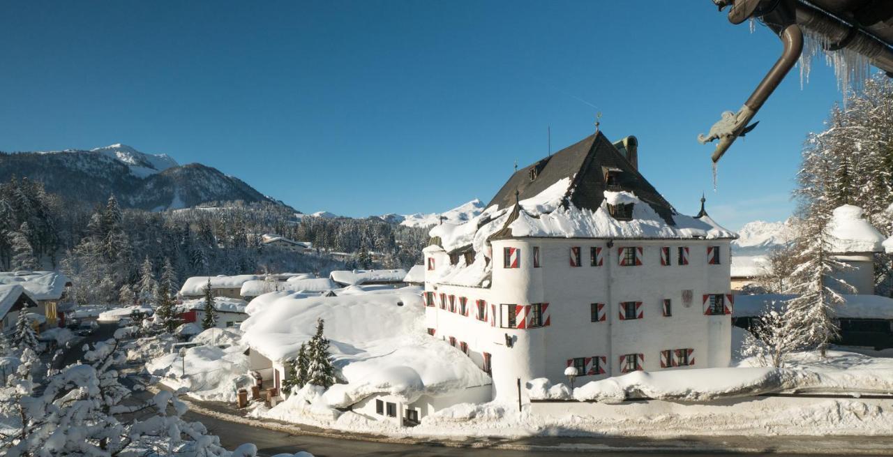 Family Hotel Schloss Rosenegg Fieberbrunn Exterior foto